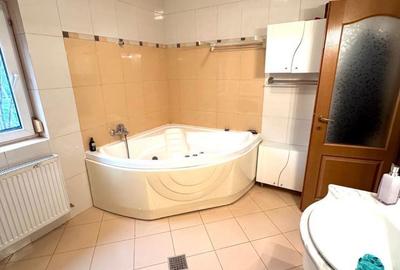 Apartament cu 4 camere decomandat în Sud - 7