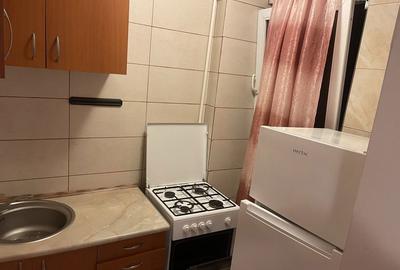 Garsonieră semidecomandată în Uzina 2