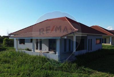 Casa finisata de vanzare in Lapusel - 13