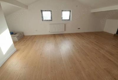 Casă cu 6 camere cu Teren 200 Mp în Balotești - 1