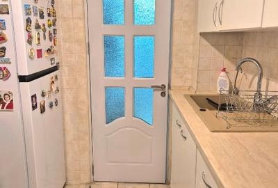 Apartament cu 3 camere semidecomandat, mobilat în Titan - 6