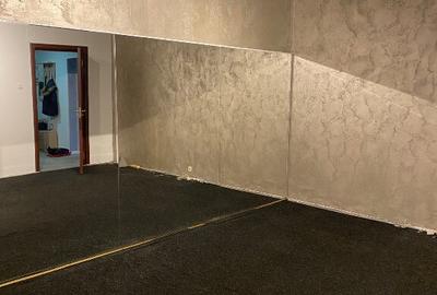 Apartament cu 2 camere decomandat în Vitan