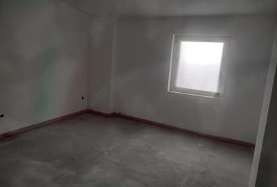 Casă cu 3 camere cu Teren 2400 Mp în Diosig - 3