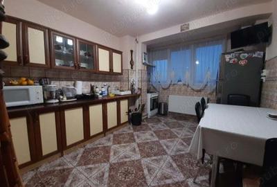 Apartament 3 camere Rogerius - 1