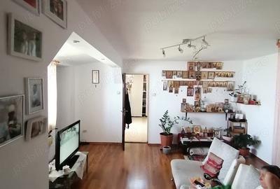 Casă cu 8 camere cu Teren 220 Mp în Berceni - 8
