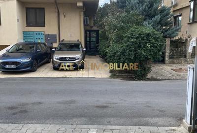 Apartament cu 4 camere semidecomandat, mobilat în Băneasa - 17