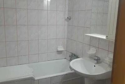 Garsoniera stefan cel mare-metrou la scara blocului - 7