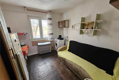 Garsonieră decomandată în Central - 4