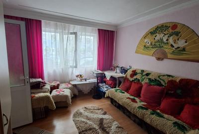 Apartament cu 2 camere semidecomandat în Est