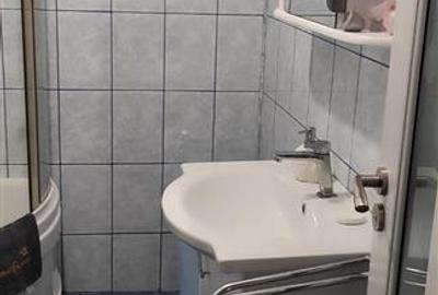 Apartament cu 3 camere decomandat, mobilat în Școlilor - 15