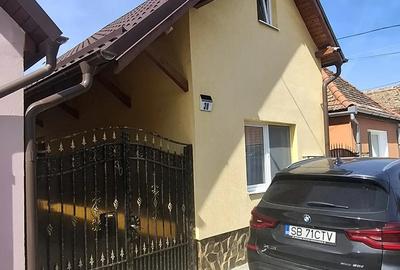 Casa de vanzare - 1