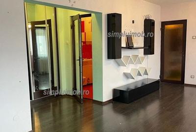 Apartament cu 3 camere semidecomandat, mobilat în 1 Mai - 5