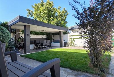 Casă cu 4 camere în Tunari