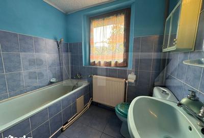Casă cu 4 camere cu Teren 2000 Mp în Beriu - 9