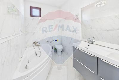 Casa / Vila cu 4 camere de vanzare in zona Est - 11