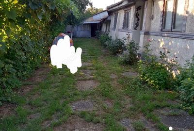VAND teren intravilan comuna OLARI, PRAHOVAcu casa batraneasca nelocuibila - 1