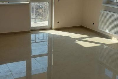 Apartament cu 3 camere decomandat în Central - 7