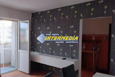 Apartament cu 3 camere semidecomandat, mobilat în Cetate - 10