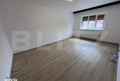 Apartament cu 2 camere decomandat, mobilat în Rovine - 3