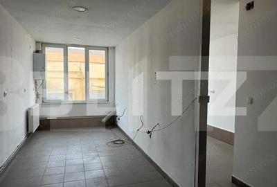 Spatiu industrial, 139 mp, zona Tetarom, etajul 1 - 4
