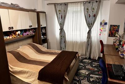 Apartament cu 3 camere decomandat în George Enescu - 4