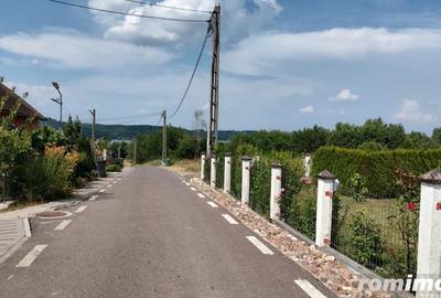 De Vanzare Parcele Teren Pentru Cabana Lacul Surduc - 1