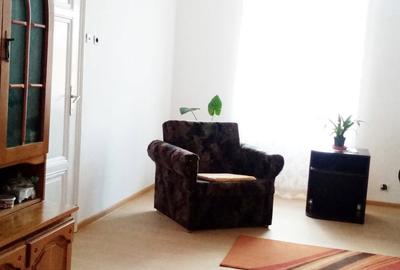 Apartament cu 3 camere decomandat în Central - 2