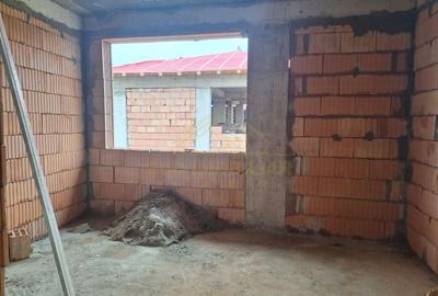 VILA INDIVIDUALA P+1-STR.ASTRELOR(METROU BERCENI) - 35