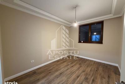 Casă cu 3 camere cu Teren 300 Mp în Central - 2