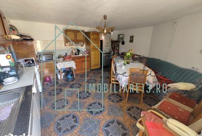 Casă cu 5 camere cu Teren 3502 Mp în Central - 12