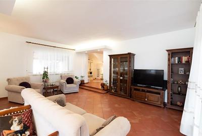 Vila formata din 4 apartamente in Cordau, zona President. - 12