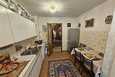 Resita, 4 Cam. Dec., Micro 4 - 8