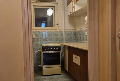 Apartament cu 2 camere decomandat în Romană