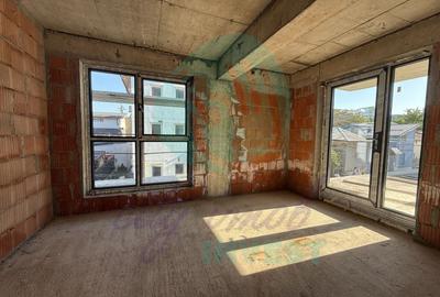 Apartament cu 2 camere semidecomandat în Timpuri Noi - 9
