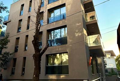 Studio Decebal | Bloc nou - 3