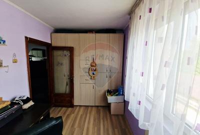 Apartament spatios cu balcon - P. Neamt - 9