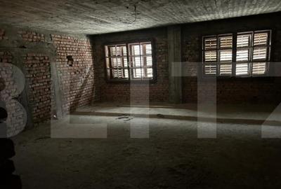 Casa spa?ioasa cu poten?ial imens in inima ora?ulu - 2