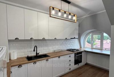 Apartament cu 2 camere decomandat, mobilat în Central - 1