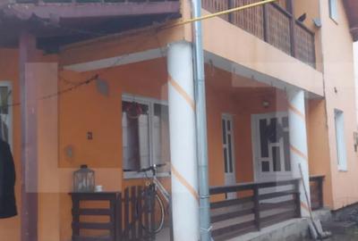 Casă cu 4 camere cu Teren 396 Mp în Central - 6