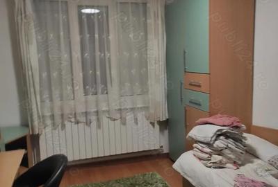 Ap 3 camere dec parter zona Progresul - 2