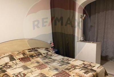 Apartament cu 3 camere decomandat, mobilat în Alfa - 8