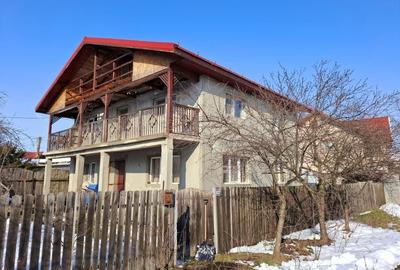 Casă individuală cu 7 camere în Dârza