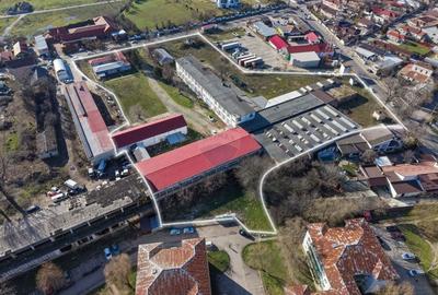 Spațiu industrial, de 5,211 mp, în Central - 3