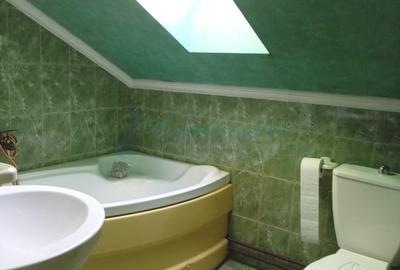 Casă individuală cu 5 camere cu Canalizare în Episcopia Bihorului - 13