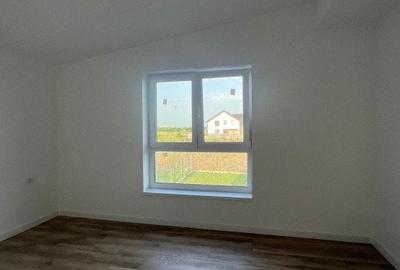 Duplex de vis Giarmata cu 4 camere - ID V5632 - 13