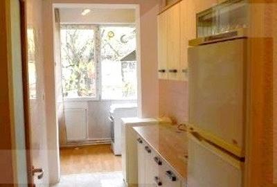 Apartament de vanzare, cu 3 camere, 52 mp, zona Pajura - 3