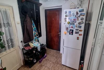 Apartament cu 2 camere decomandat, mobilat în CET - 8