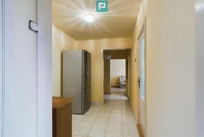 Apartament cu 3 camere, etaj intermediar - 14