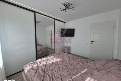 Apartament cu 3 camere decomandat în Micro 1 - 5