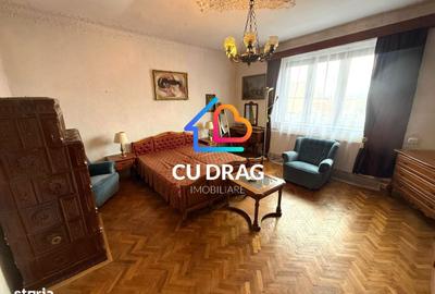 Casă cu 3 camere cu Canalizare în Trei Stejari - 4